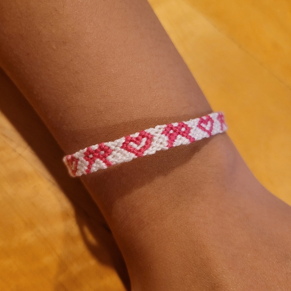 Heart & bow friendship bracelet